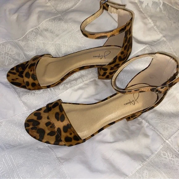 J. Adams Daisy Heels for Women - Ankle Strap Low Block Heel Cute Dressy โฆ - Picture 5 of 9